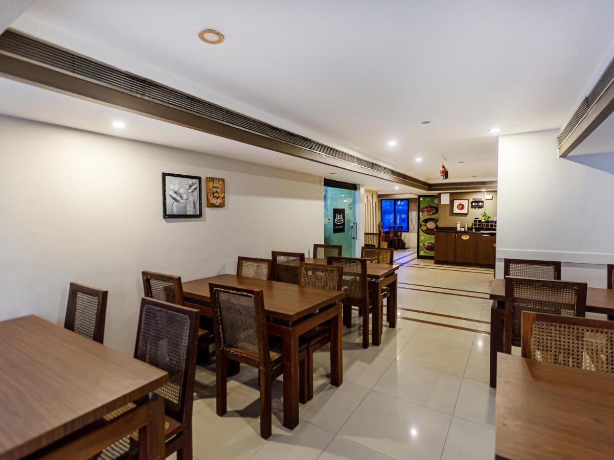 فندق Treebo Trend Time Square Marine Drive Kochi المظهر الخارجي الصورة
