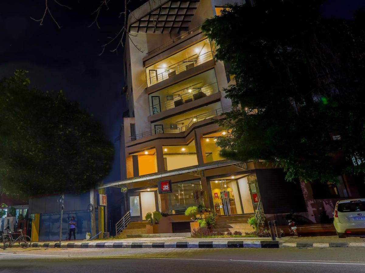 فندق Treebo Trend Time Square Marine Drive Kochi المظهر الخارجي الصورة