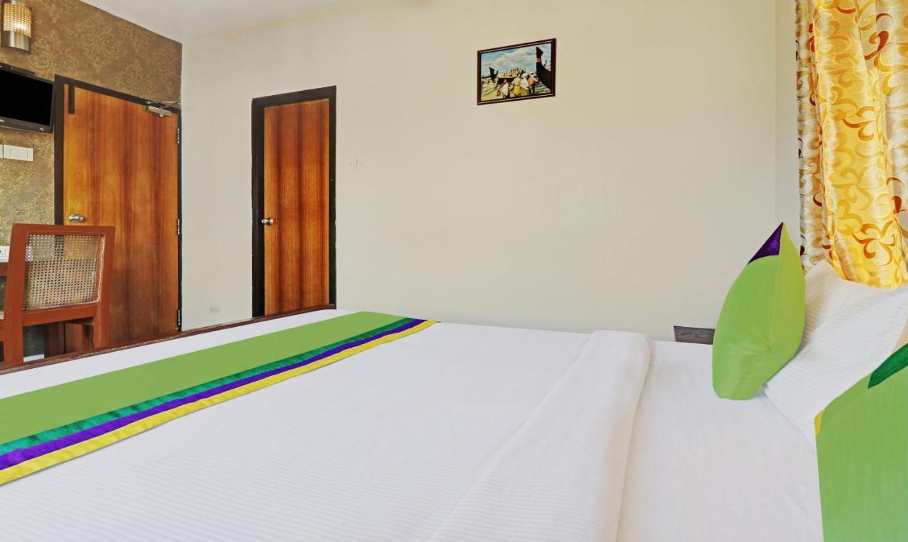 فندق Treebo Trend Time Square Marine Drive Kochi المظهر الخارجي الصورة